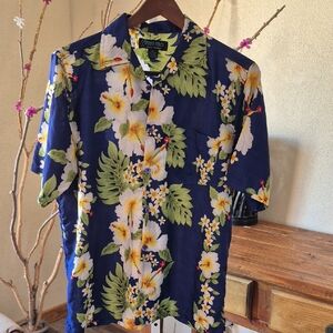 Vibrant Floral Men's Shirt - Navy